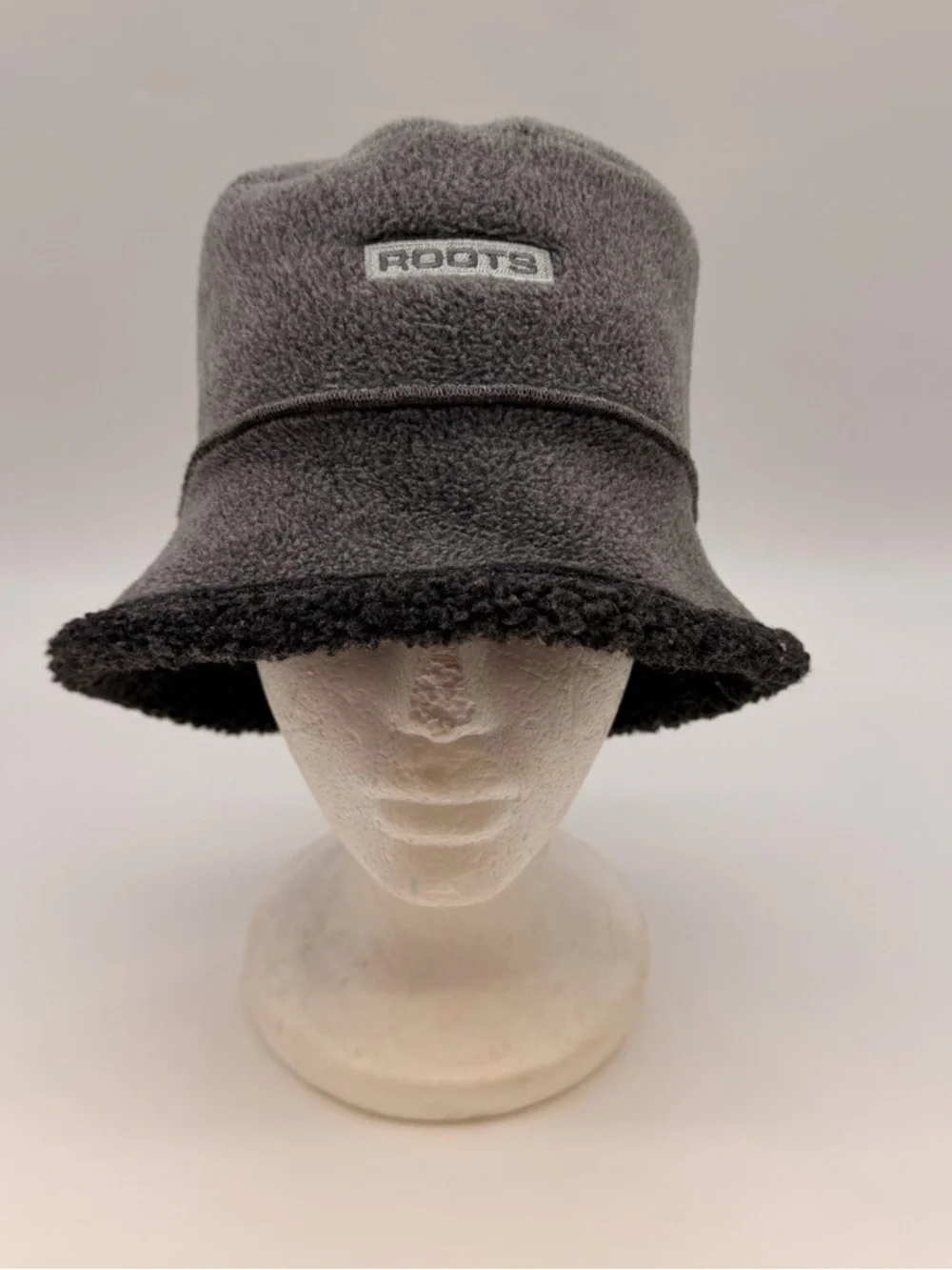 Roots Charcoal Grey Fleece Bucket Hat with Sherpa Trim - Picture 1 of 5